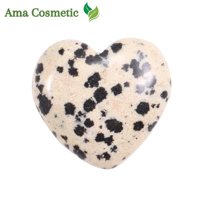 قلادة حجر اليشب الدلماسي بشكل قلب – توازن وحماية